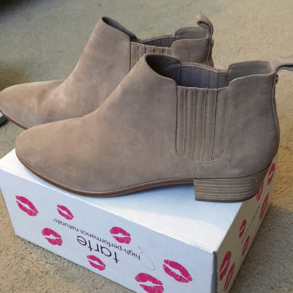 Sued booties